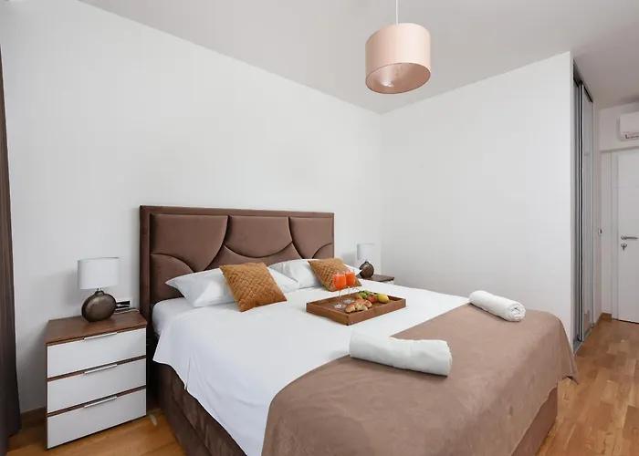 别墅 Sunlight Zadarvillas *