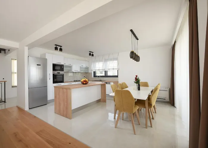 Sunlight Zadarvillas 别墅