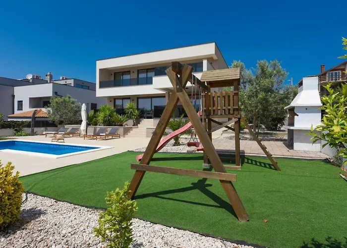 Sunlight Zadarvillas 别墅