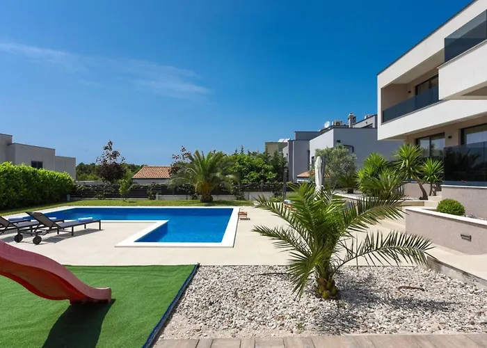 别墅 Sunlight Zadarvillas 扎达尔